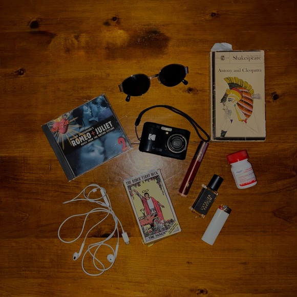 Meet your Posher, Rachel - Picture 1 of 1